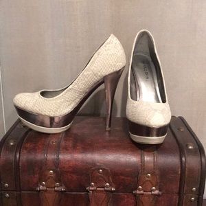 Sexy Cream/Silver Stilettos